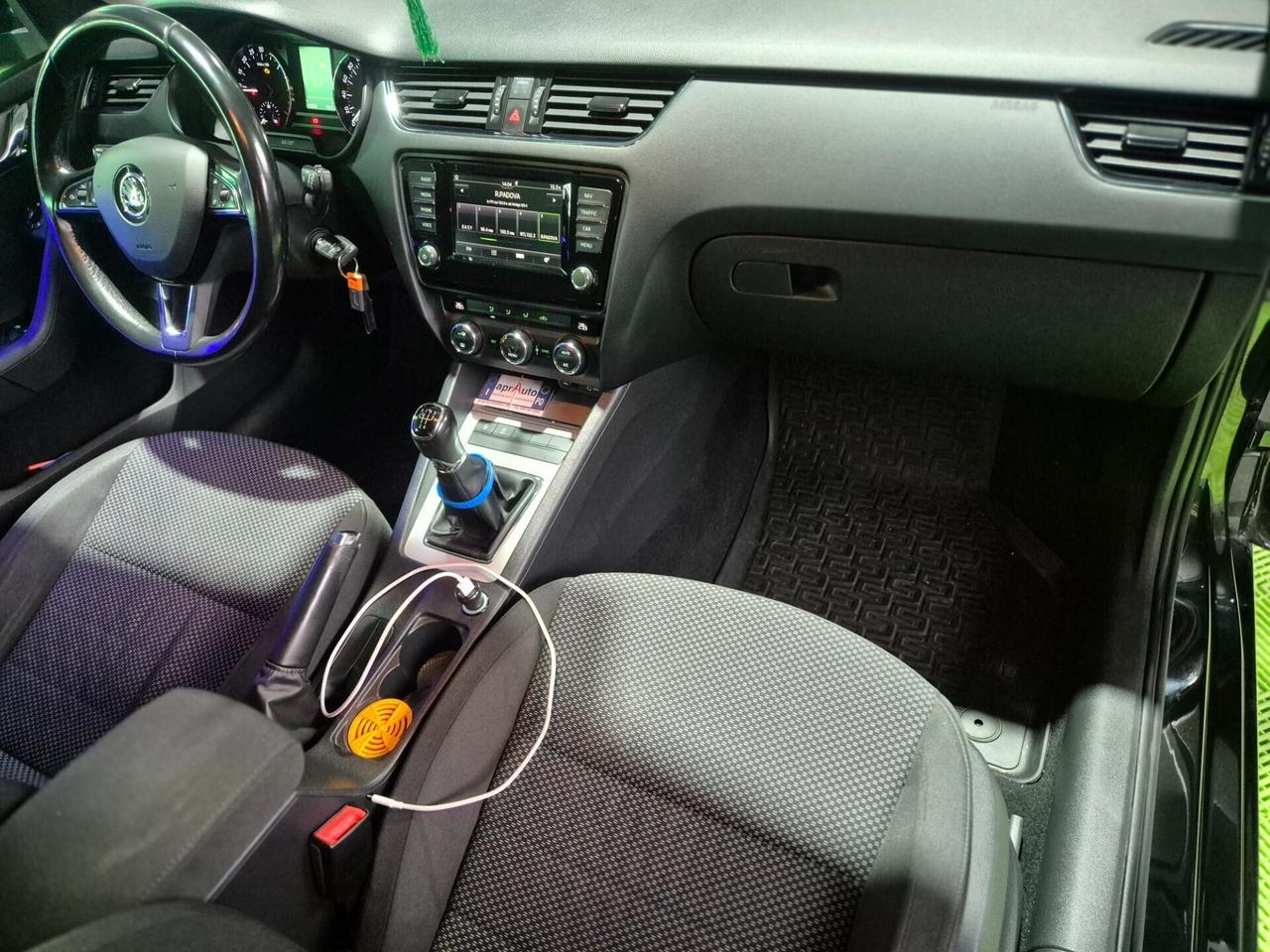 Skoda Octavia 1.6 TDI CR 110 CV Wagon Executive