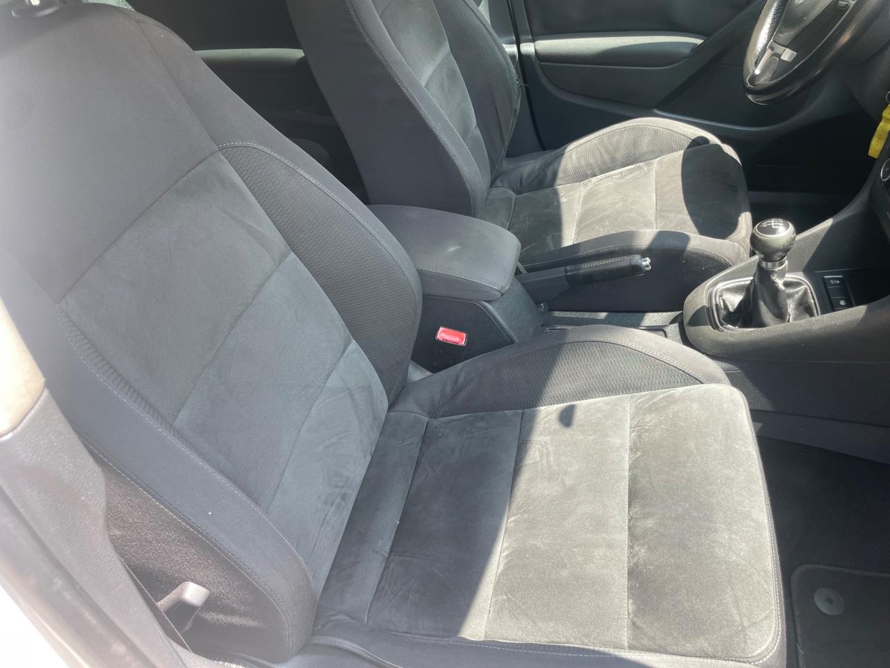 Volkswagen Golf 6 1.6 TDI 105 cv 5p. Highline