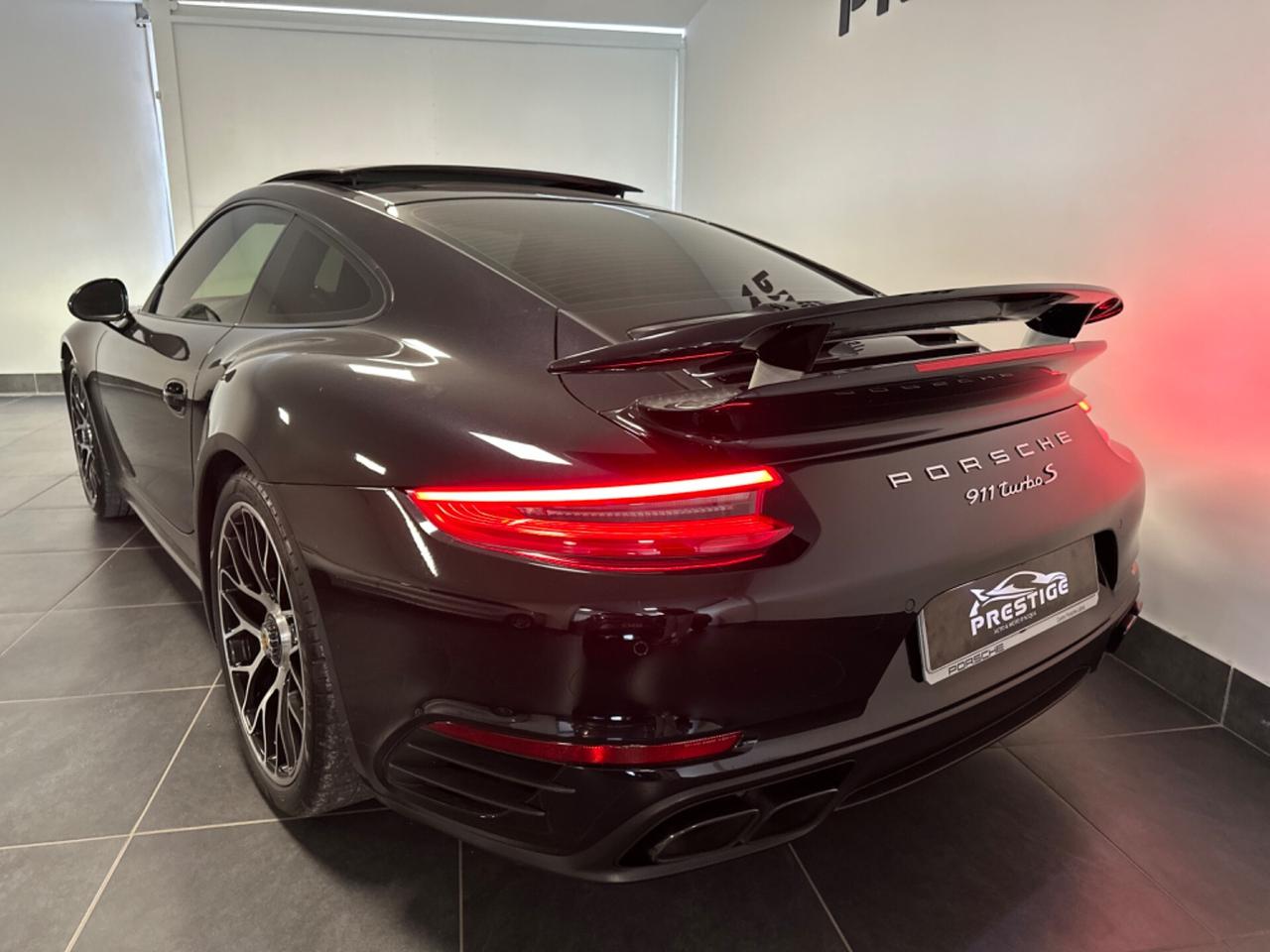PORSCHE 911 3.8 TURBO S 560CV COUPE'