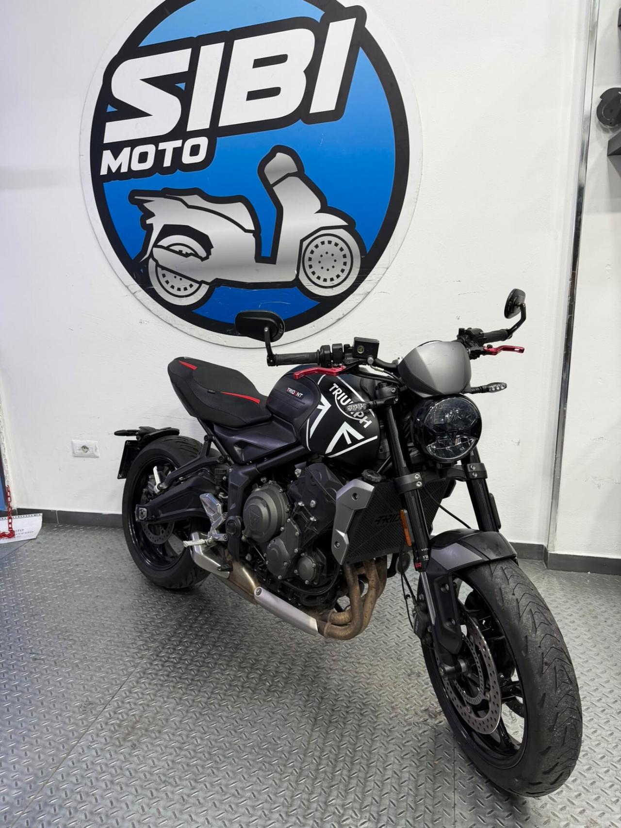 Triumph Trident 660