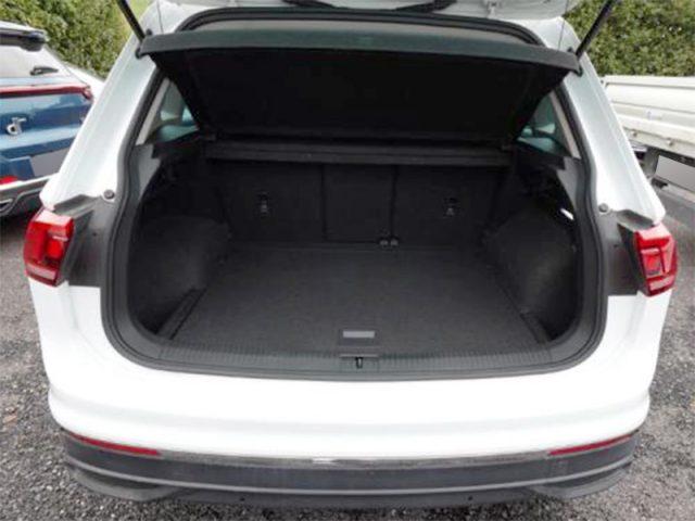 VOLKSWAGEN Tiguan 2.0 TDI 150CV DSG Life Carplay, Vetri osc, Ambient
