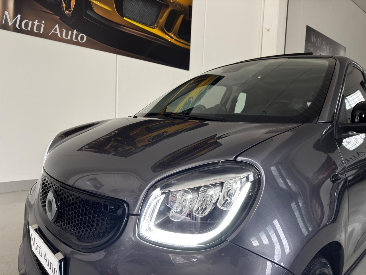 Smart ForFour 90 0.9 Turbo twinamic JBL BRABUS