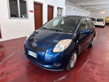 Toyota Yaris 1.0 5 porte Sol benz NEOPAT