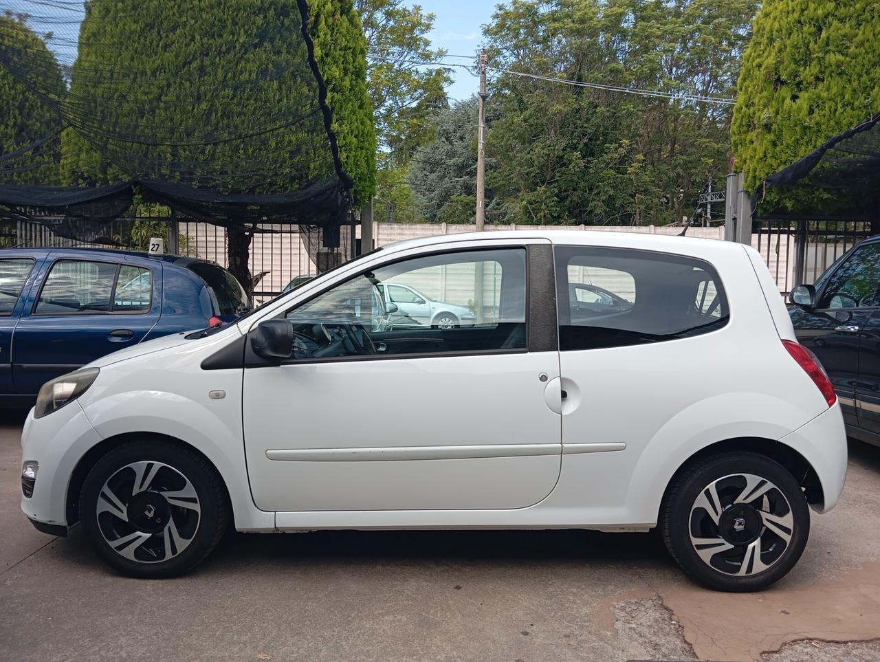 Renault Twingo 1.2 16V permute finanziabile