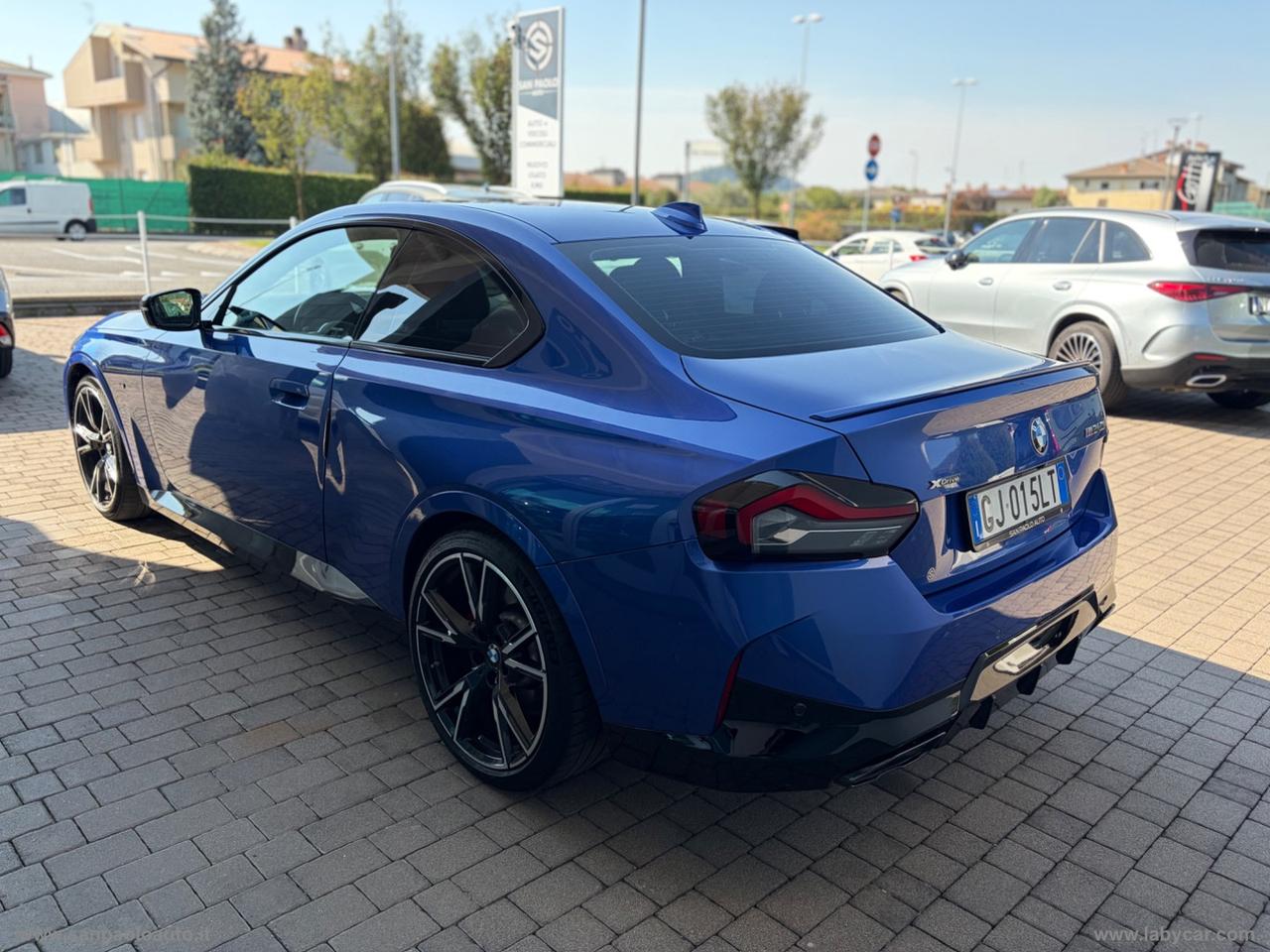 BMW M 240i xDrive
