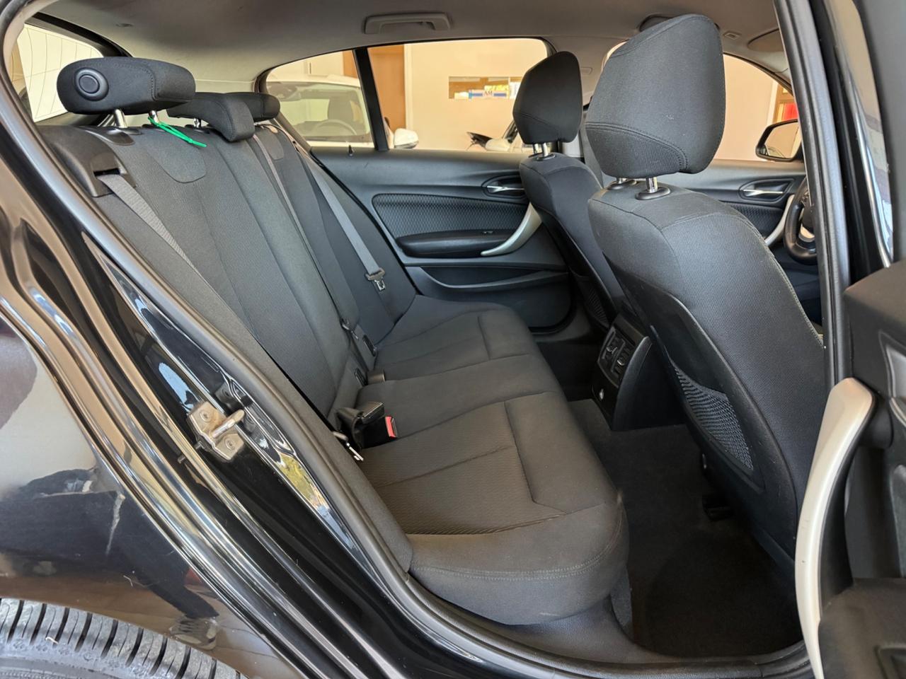 Bmw 116 116d 5p. Business