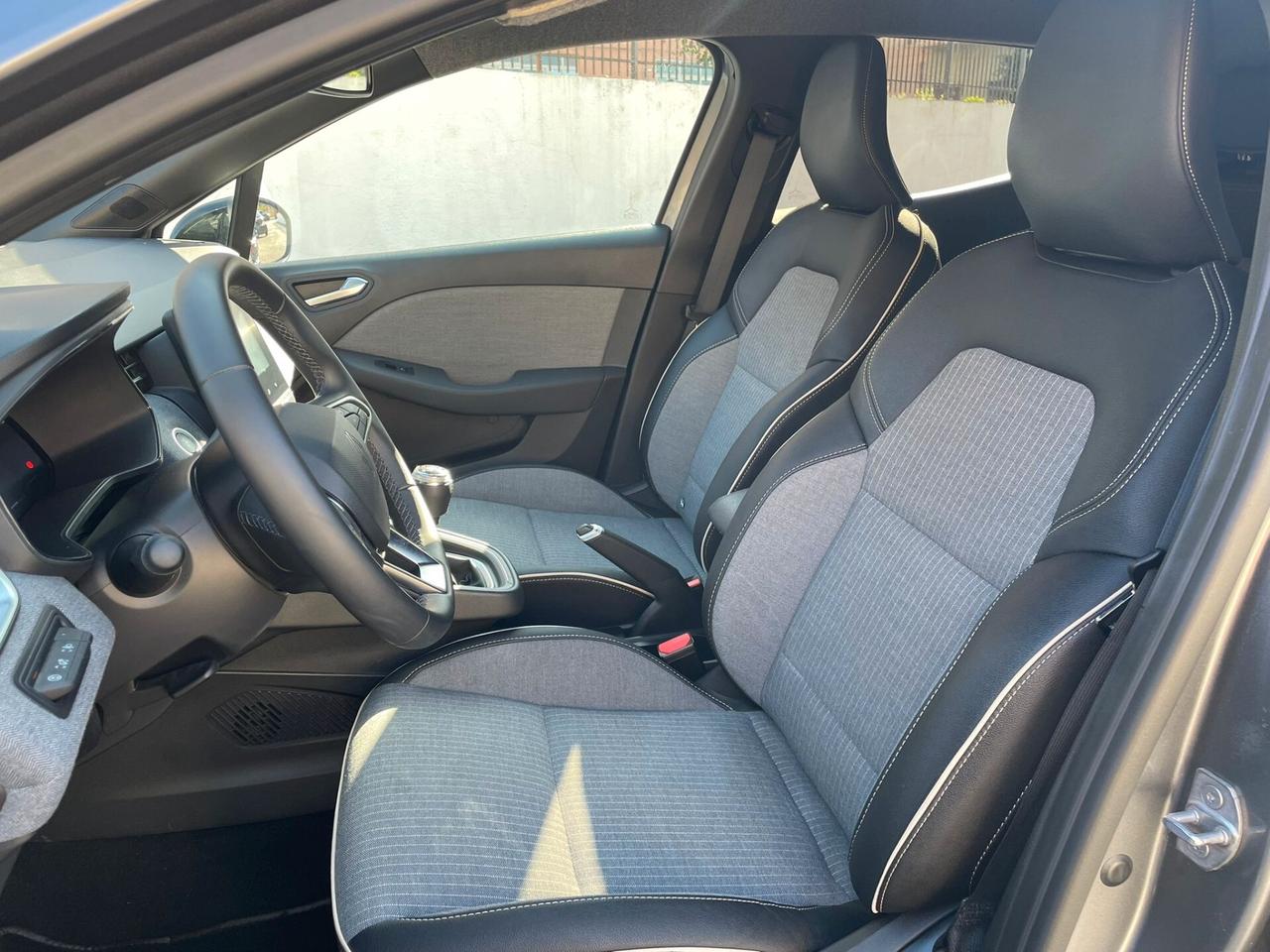 Renault Clio TCe 90 CV 5 porte Techno