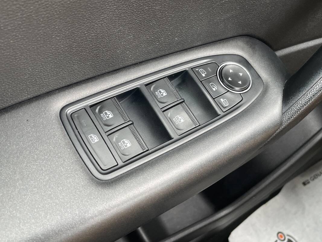 Renault Captur Captur 1.0 tce Business 100cv con Telecam eCarPlay