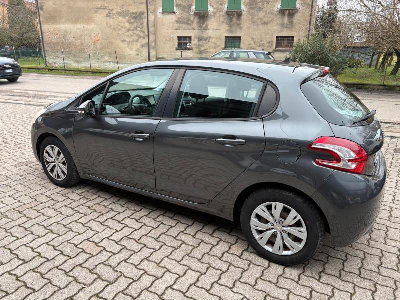 Peugeot 208 5 Porte 208 5p 1.4 hdi 8v OK NEOPATENTATO