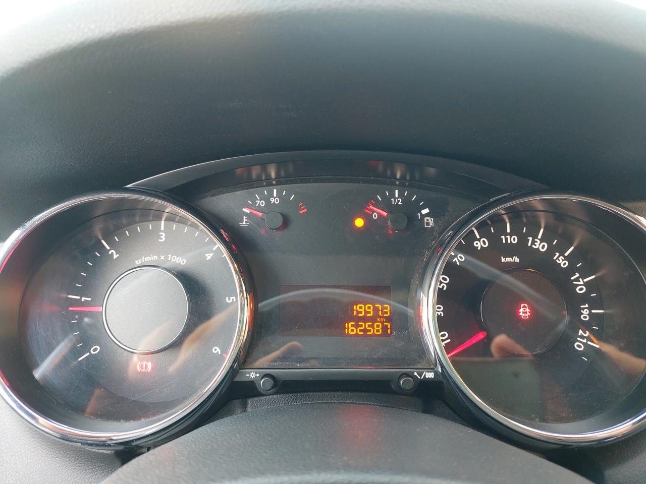 Peugeot 5008 1.6 HDi 112CV Tecno