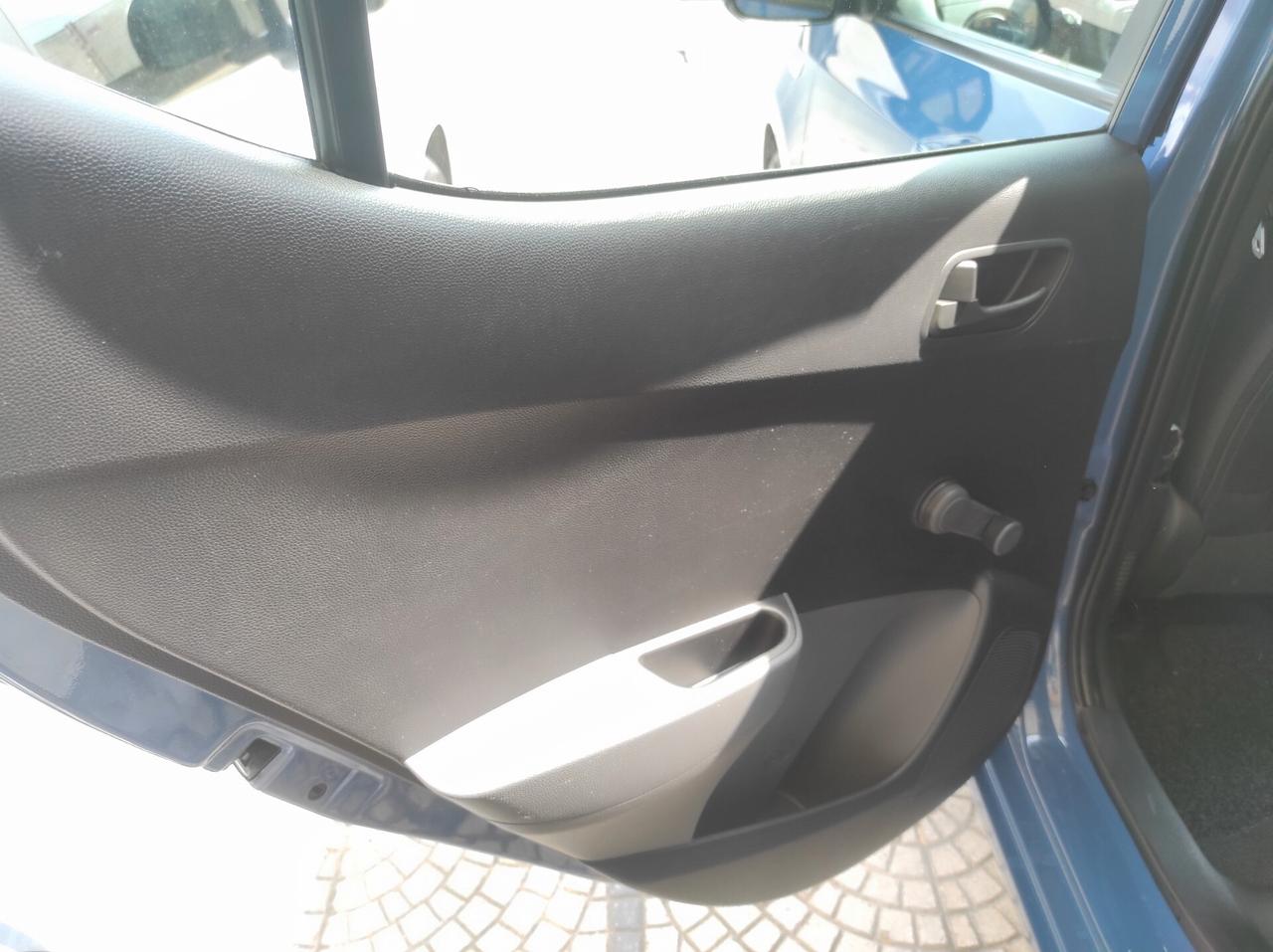 Hyundai i10 2018 1.0 Benz UsbAux ComanBluetho