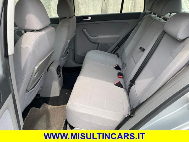 VOLKSWAGEN Golf Plus 1.6 16V FSI Comfortline, Neopatentati