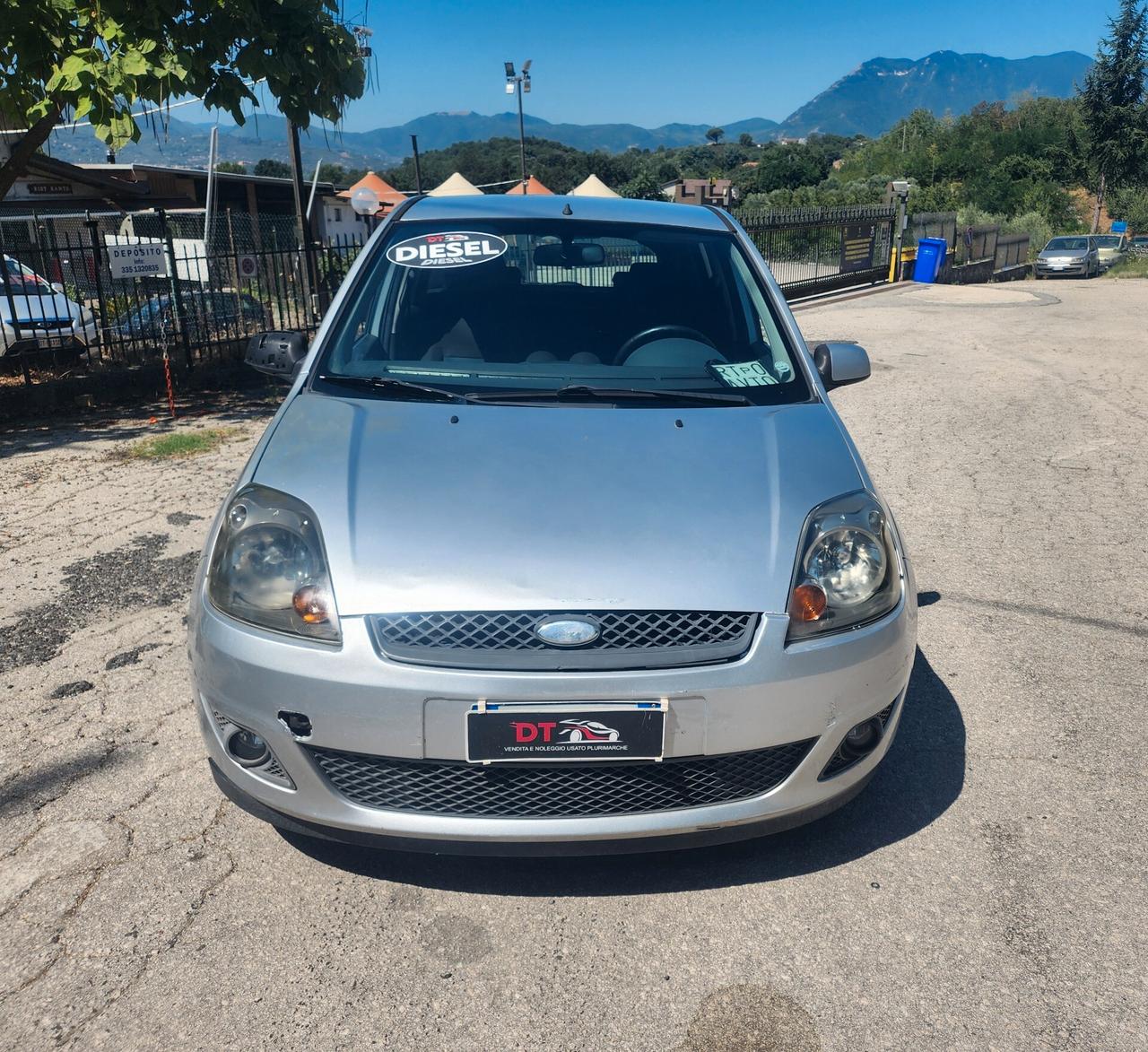 Ford Fiesta 1.4 TDCi 68cv NEOPATENTATI