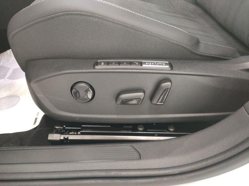 Volkswagen Golf Golf 1.5 TSI eHybrid DSG Style