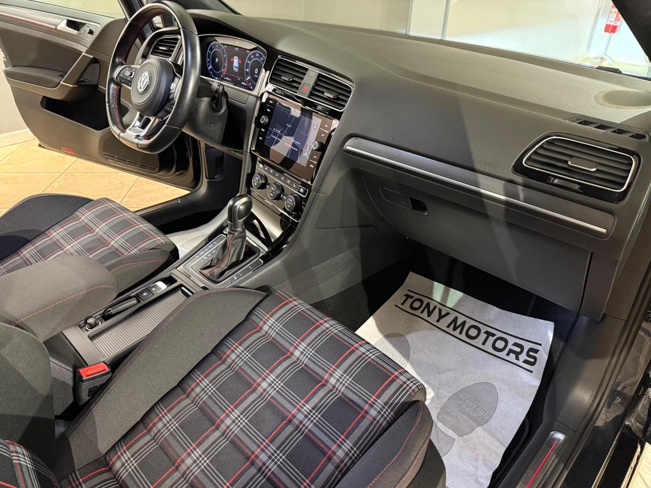 GOLF GTI PERFORMANCE