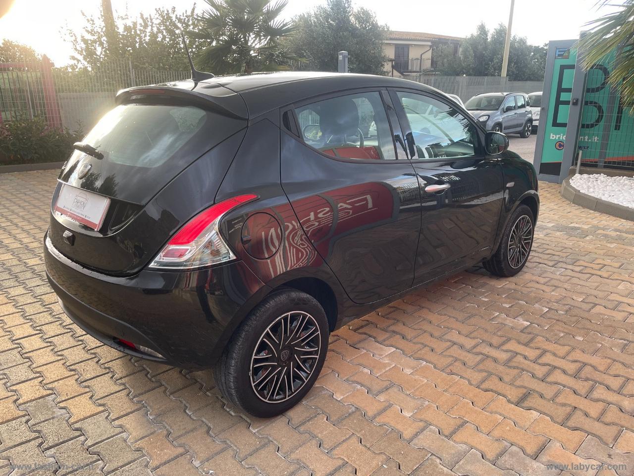 LANCIA Ypsilon 1.0 FireFly 5p.S&S Hybryd Gold