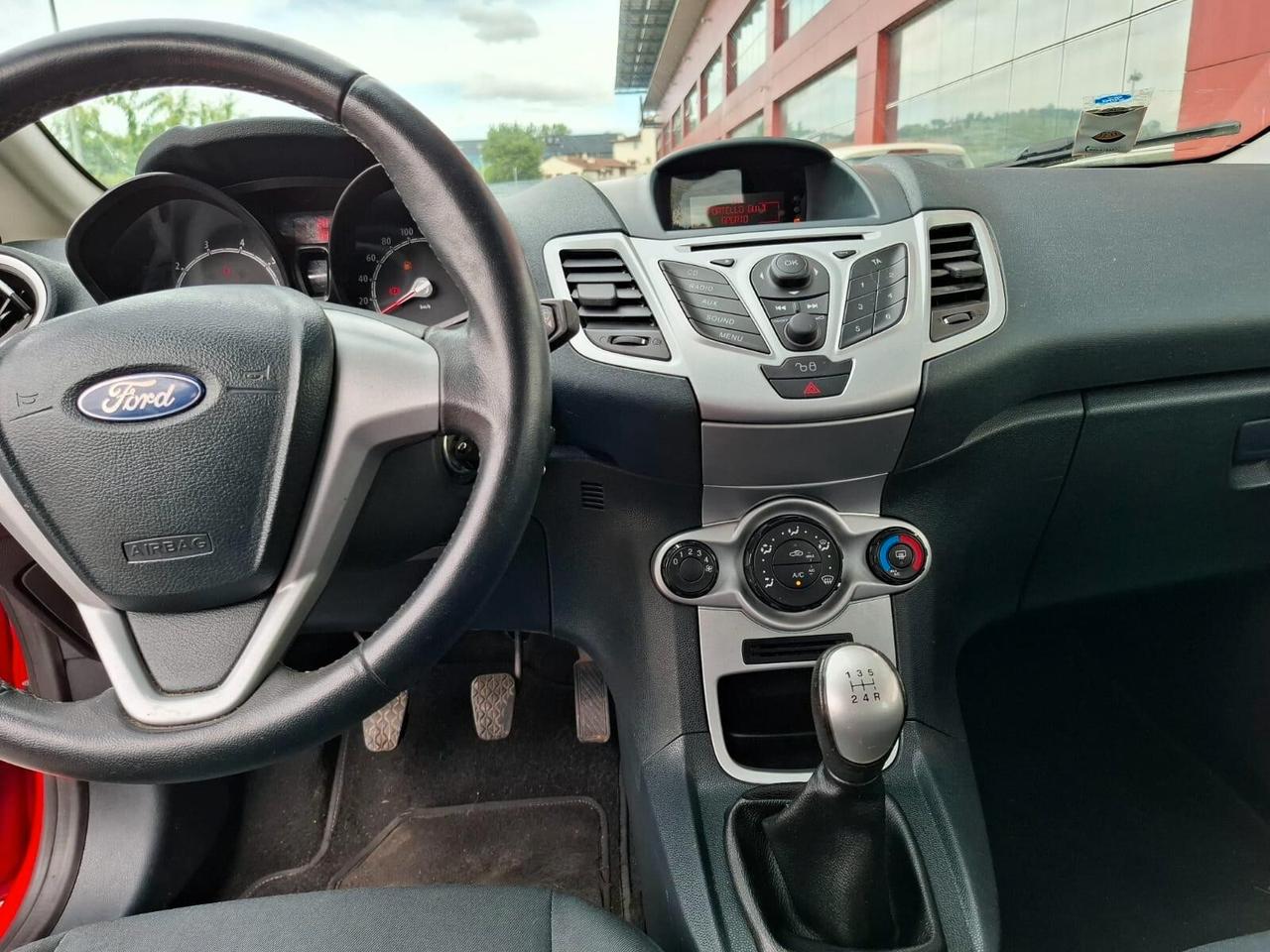 Ford Fiesta 1.4 5 porte Bz.- GPL Titanium