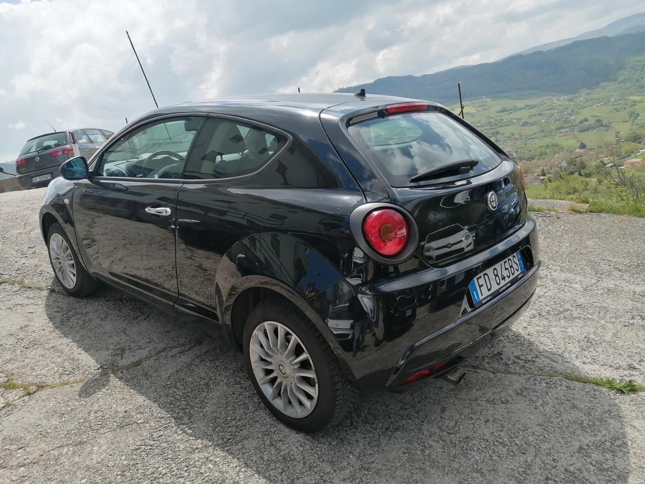 Alfa Romeo MiTo 1.4 78 CV Distinctive GPL