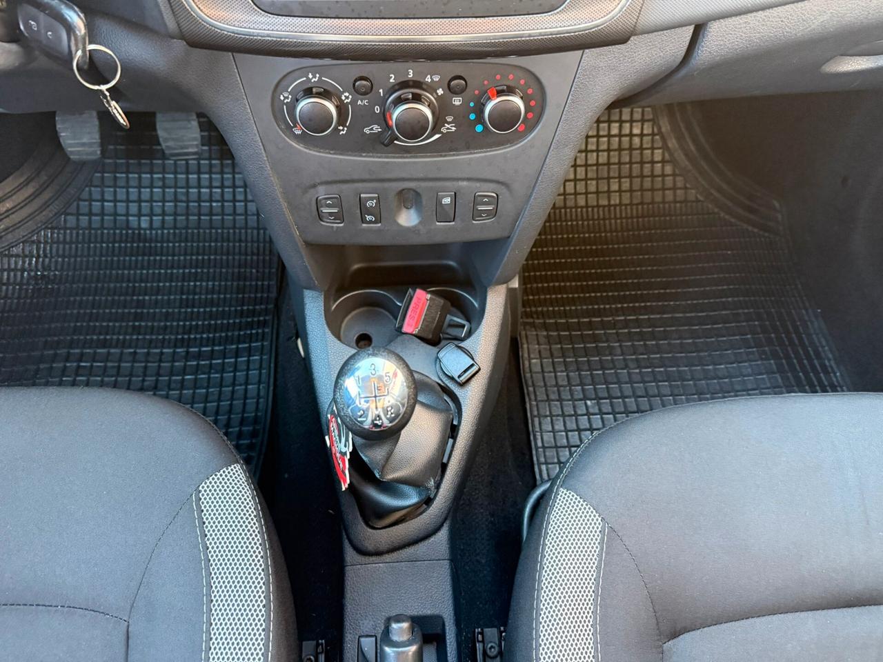 Dacia Sandero Stepway 1.5 Blue dCi 95 CV Comfort