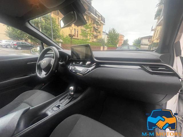 TOYOTA C-HR 1.8 Hybrid E-CVT Style