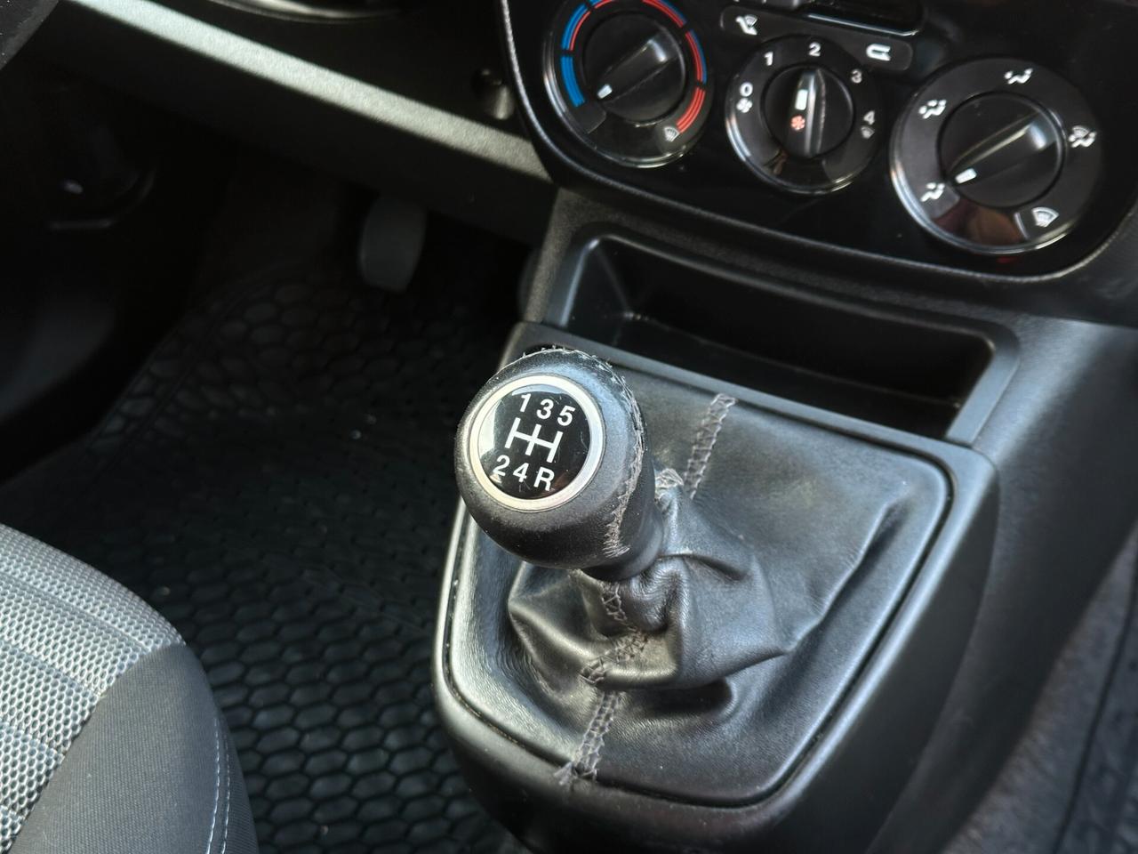 FIAT Qubo 1.3 MJT 95 CV Trekking E6
