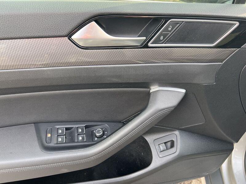 Volkswagen Passat Alltrack 2.0 TDI 190 CV 4motion DSG Executive BMT