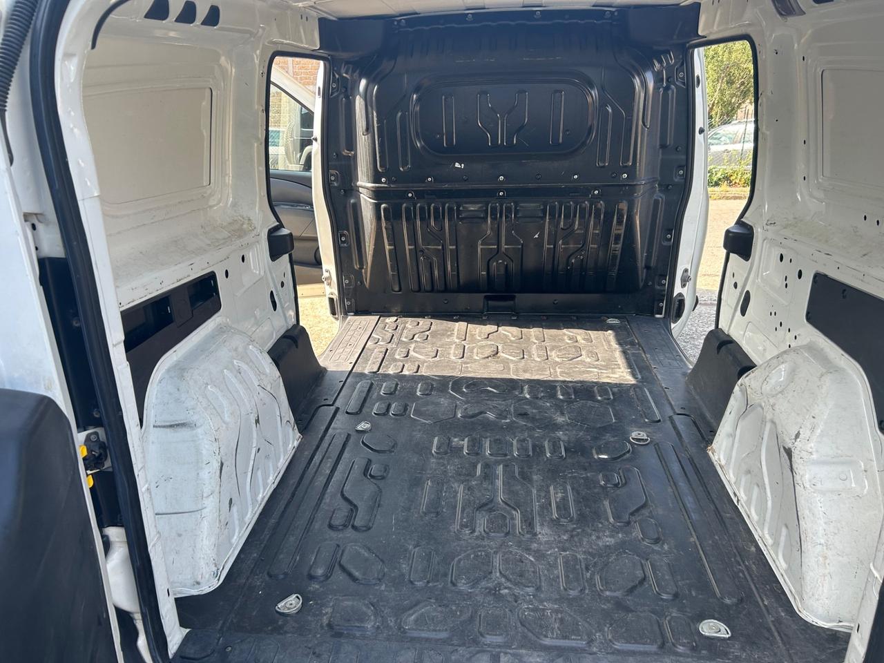 Fiat Doblo Doblò 1.4 T-Jet Natural Power PL-TN Cargo Maxi Lamierato SX