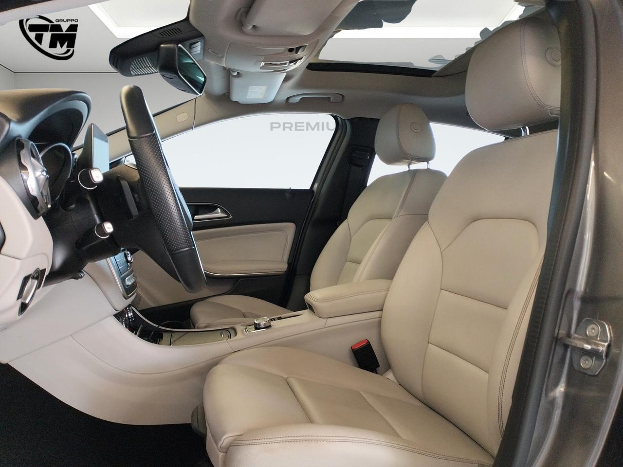 Mercedes-benz GLA 200 d Sport - TETTO APRIBILE