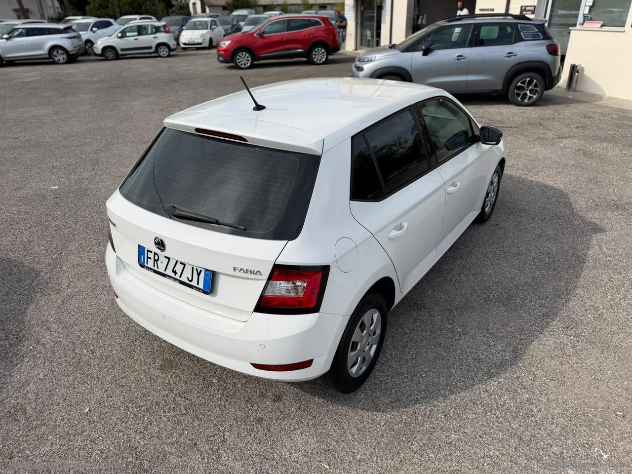 SKODA Fabia 1.0 MPI 75 CV Design Edition