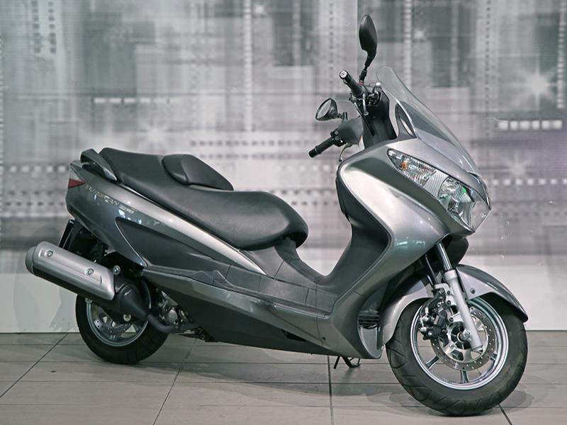 Suzuki Burgman 200