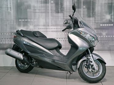 Suzuki Burgman 200