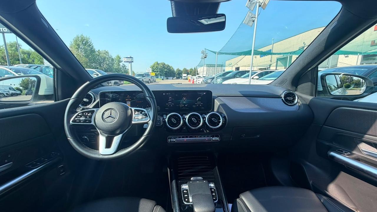 MERCEDES-BENZ CLASSE B 180D PREMIUM 116 CV - PELLE, FULL LED, NEOPATENTATI