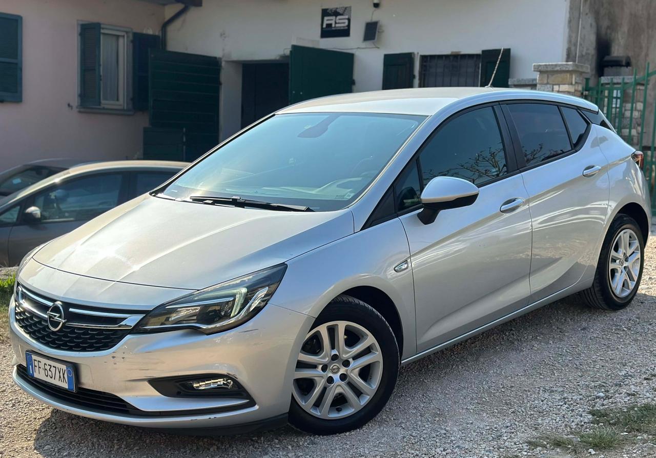 Opel ASTRA 1.6 CDTi FULLOPT KMCERT UNICOPR