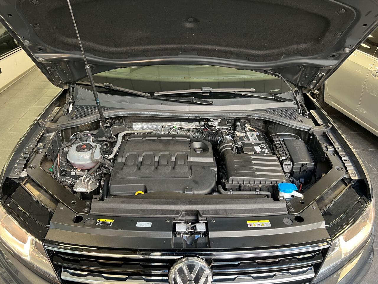 Volkswagen Tiguan 2.0 TDI SCR DSG Business BlueMotion Technology