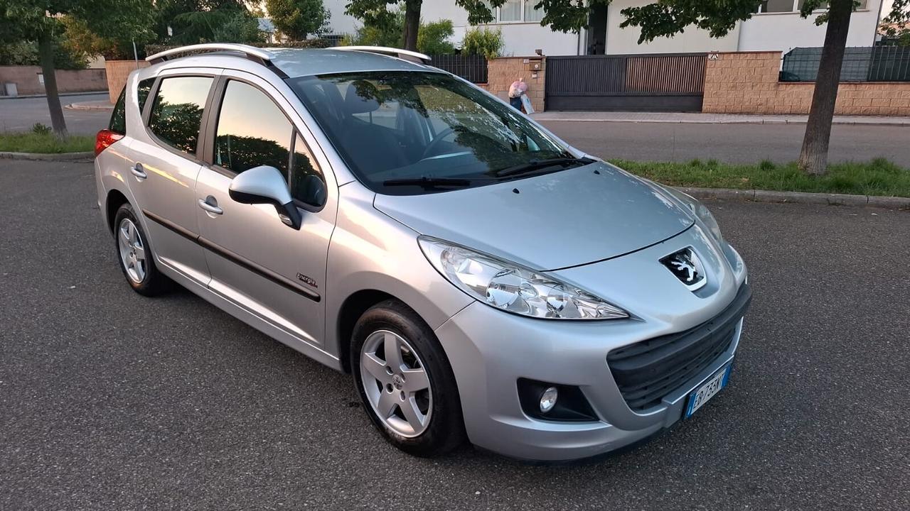 Peugeot 207 1.4 SW SOLAMENTE 65.000 KM