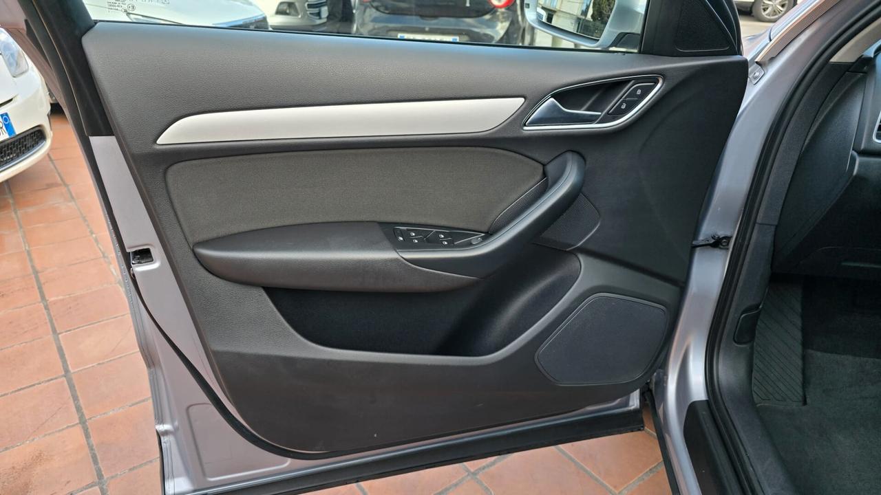 Audi Q3 2.0 TDI 150 CV quattro S tronic Sport