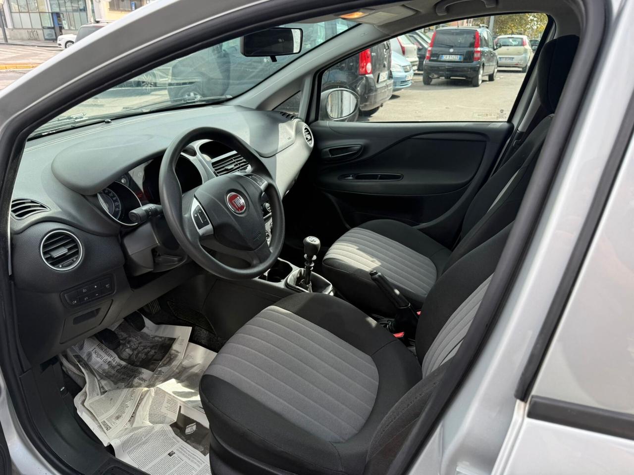 Fiat Punto 1.4 8V 2018 tagliandata e garantita