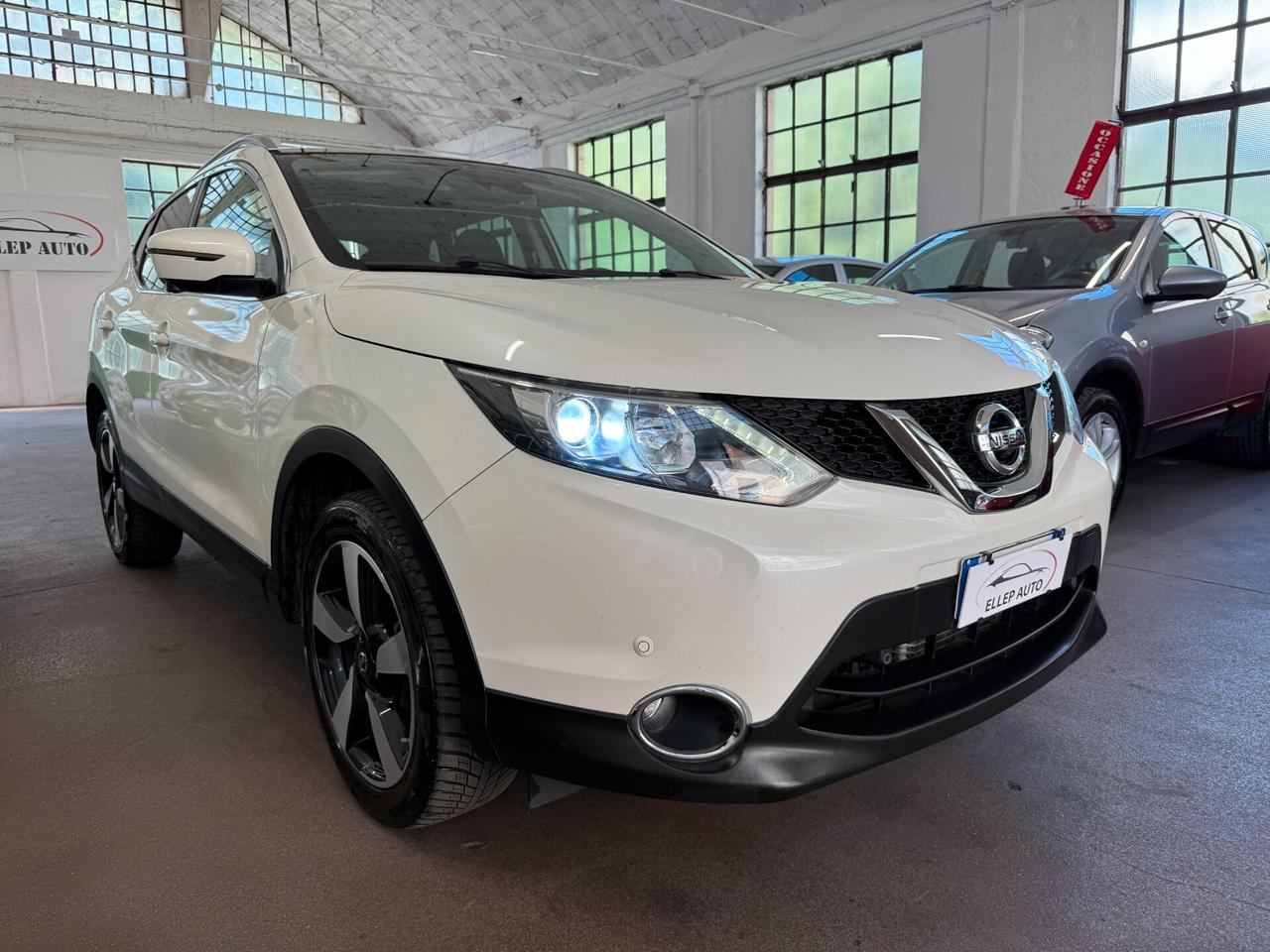 Nissan Qashqai 1.6 dCi 2WD TETTO - CAMERA 360°