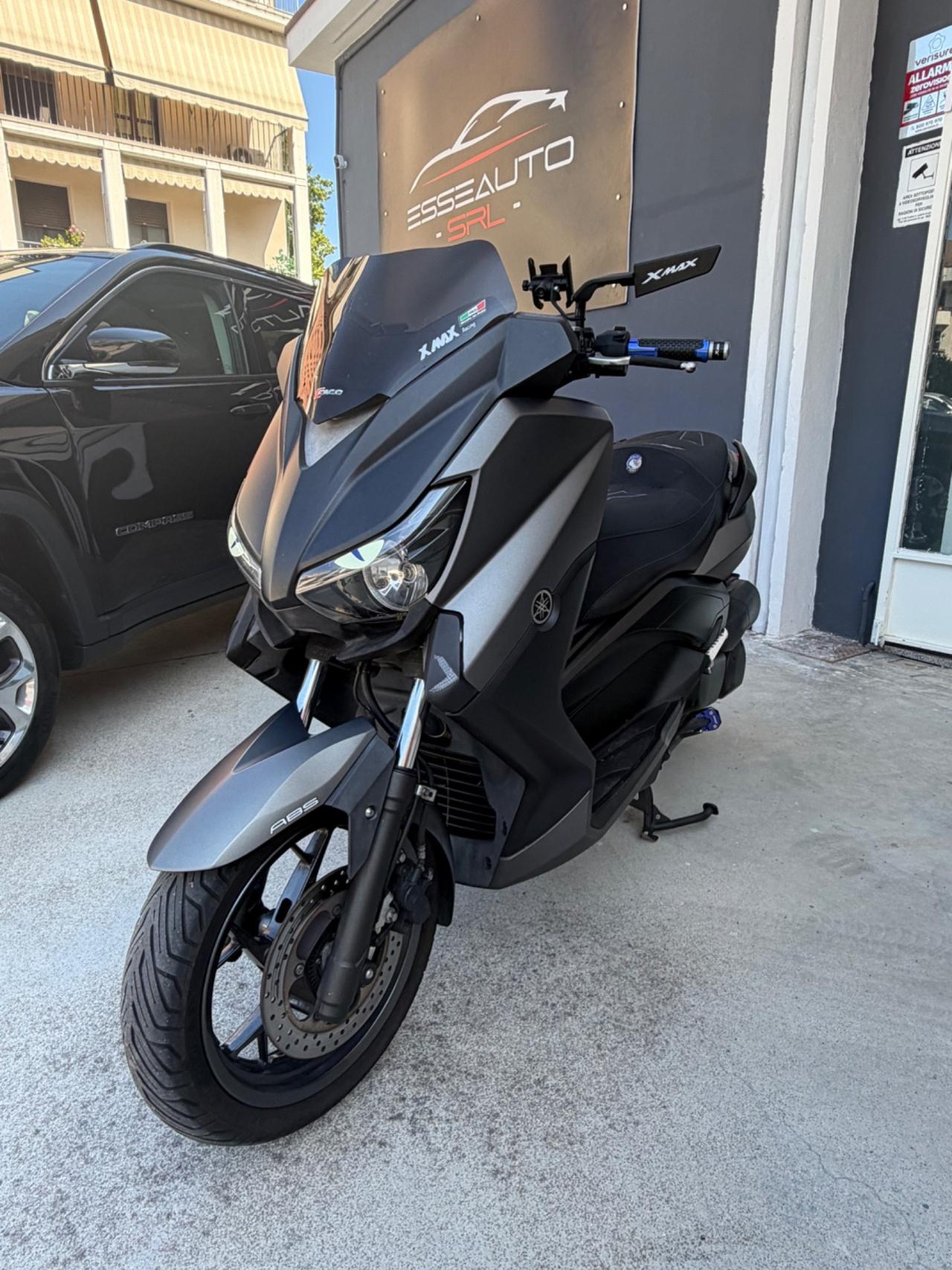 Yamaha X-Max 250