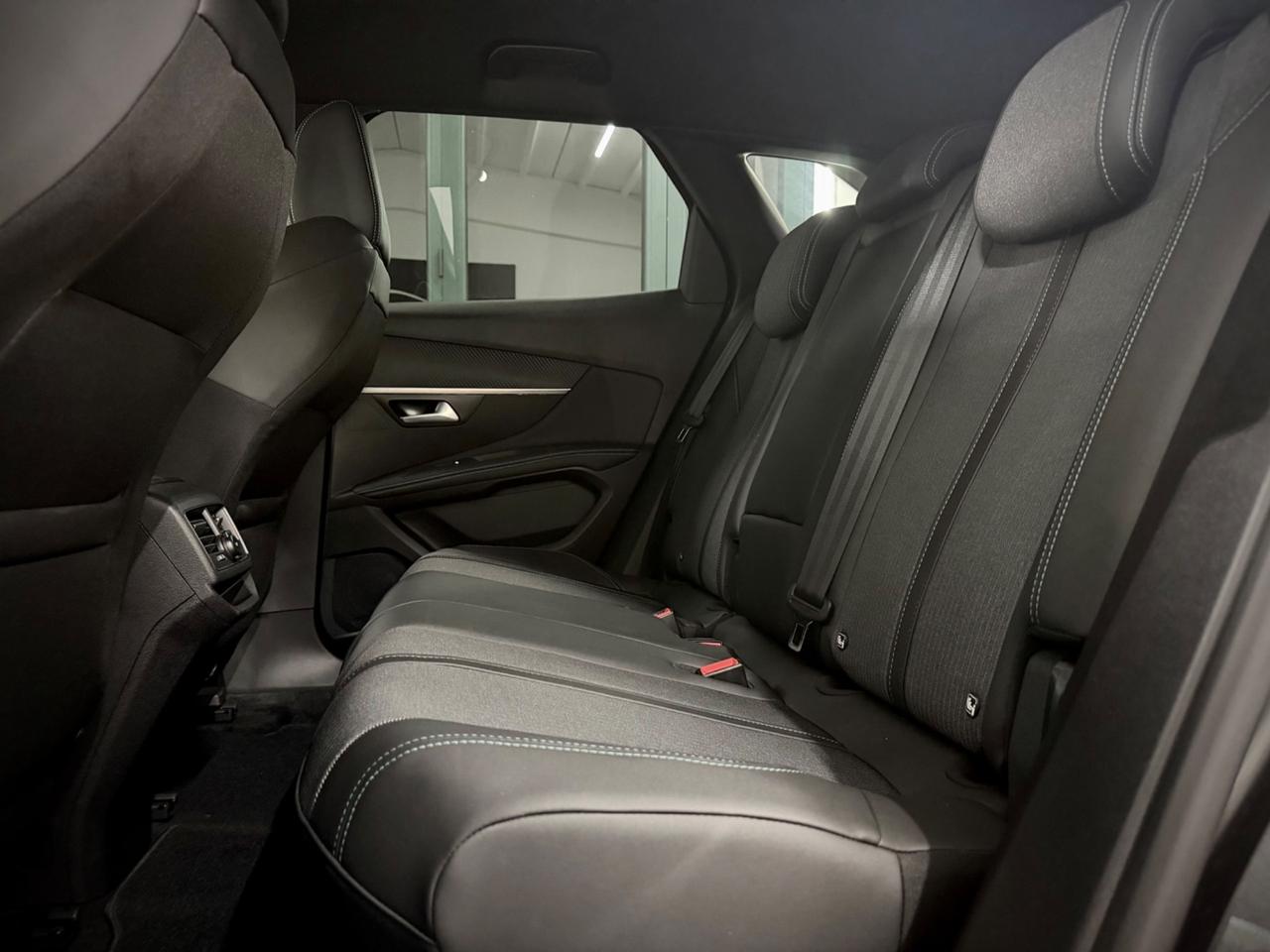 Peugeot 3008 1.5 BlueHDi EAT8 Allure Pack 130cv