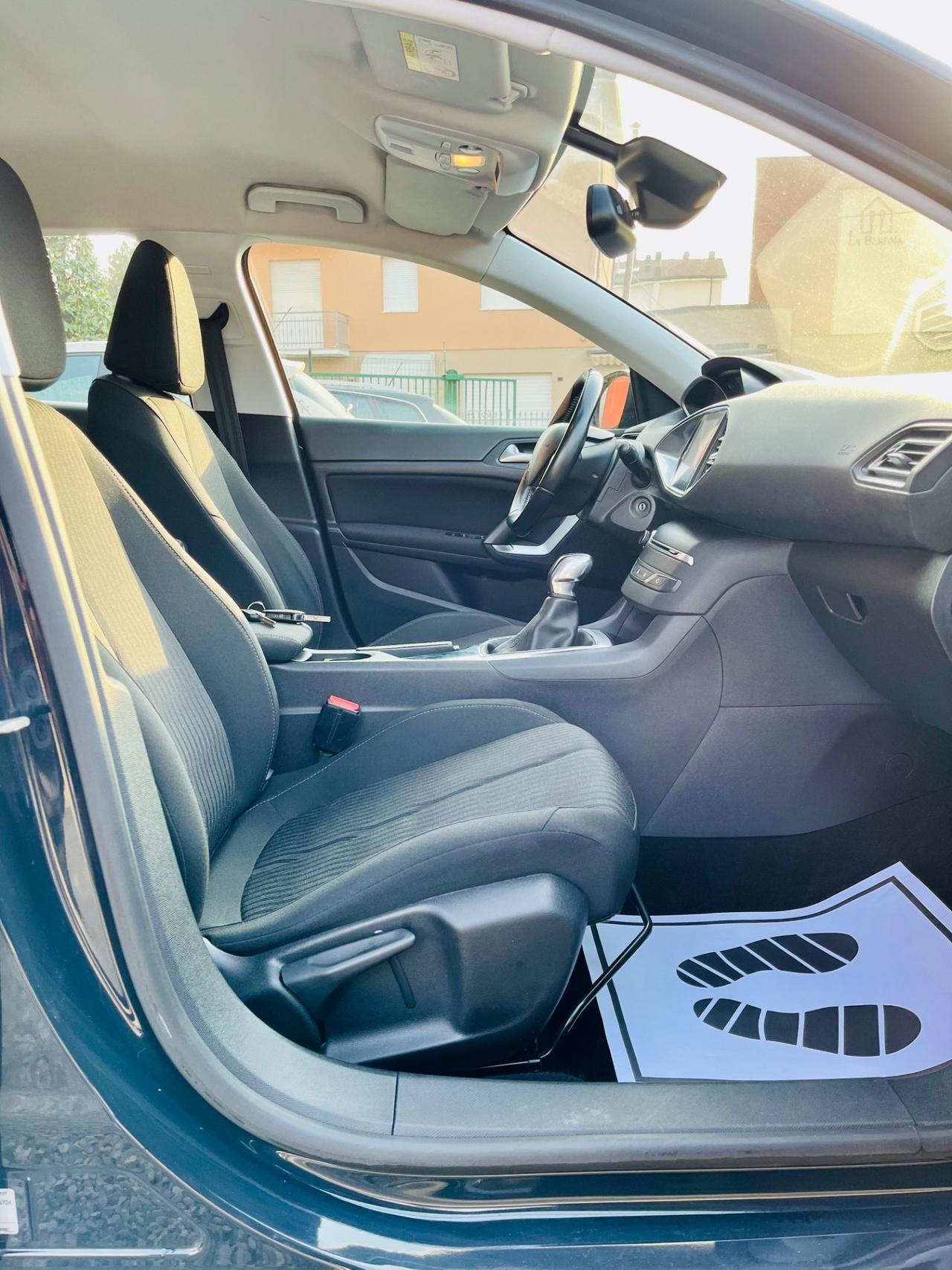 Peugeot 308 station wagon 1.6cc 99cv HDI