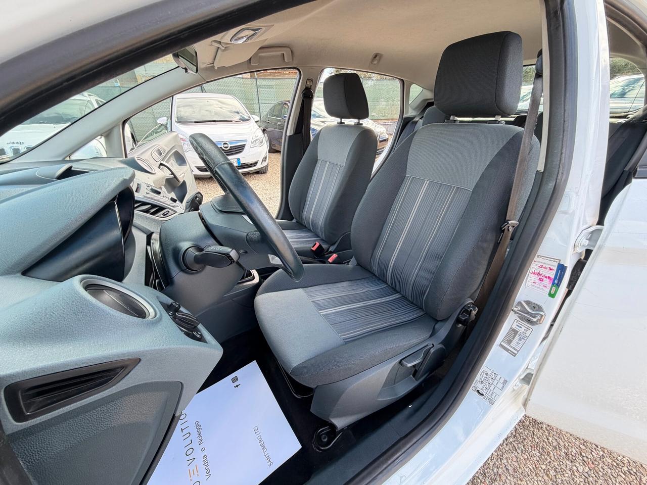 Ford Fiesta 1.4 TDCi 68CV 5 p 128.790 km