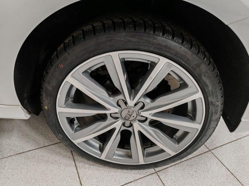 Audi A1 A1 1.2 TFSI S line edition