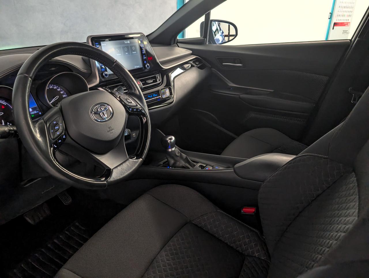 Toyota C-HR 1.8 Hybrid e-cvt Active