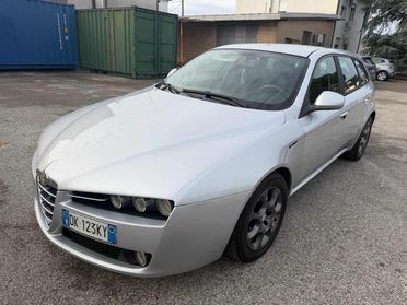 ALFA ROMEO 159 174,024km 1.9jtdm Sportwagon perfetta di meccanica