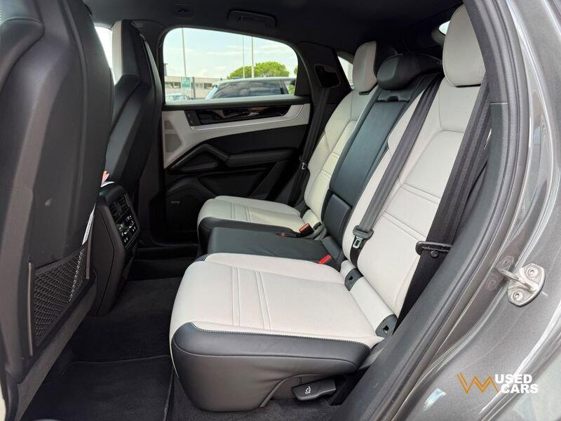 Porsche Cayenne Coupè 3.0 V6 E-Hybrid