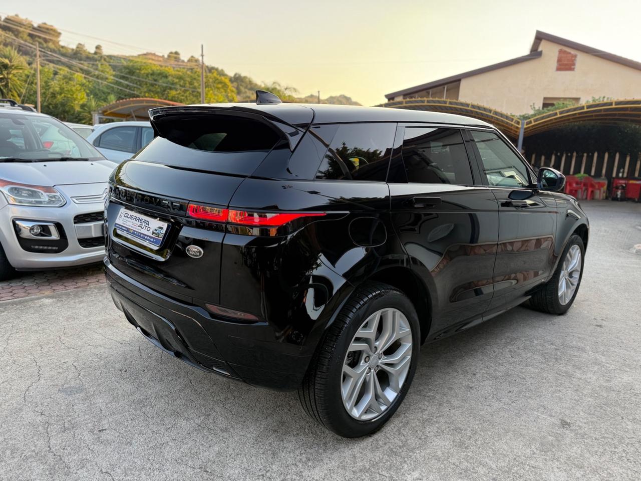 Land Rover Evoque 2.0 D150 CV R-Dynamic KM CERTIF.
