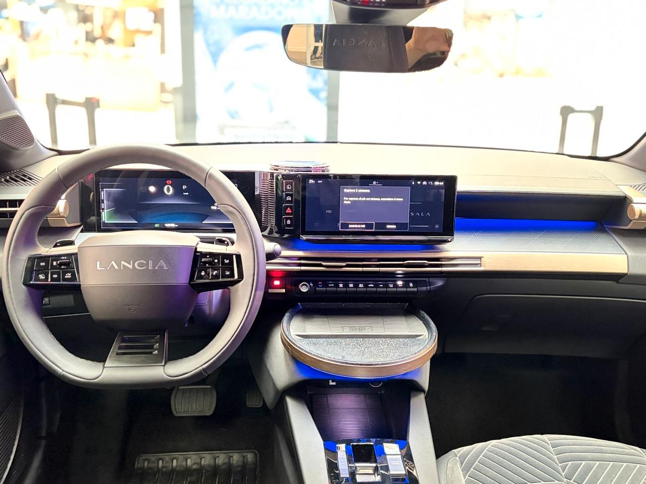 Lancia Ypsilon Hybrid e-DCT Edizione Cassina automatica