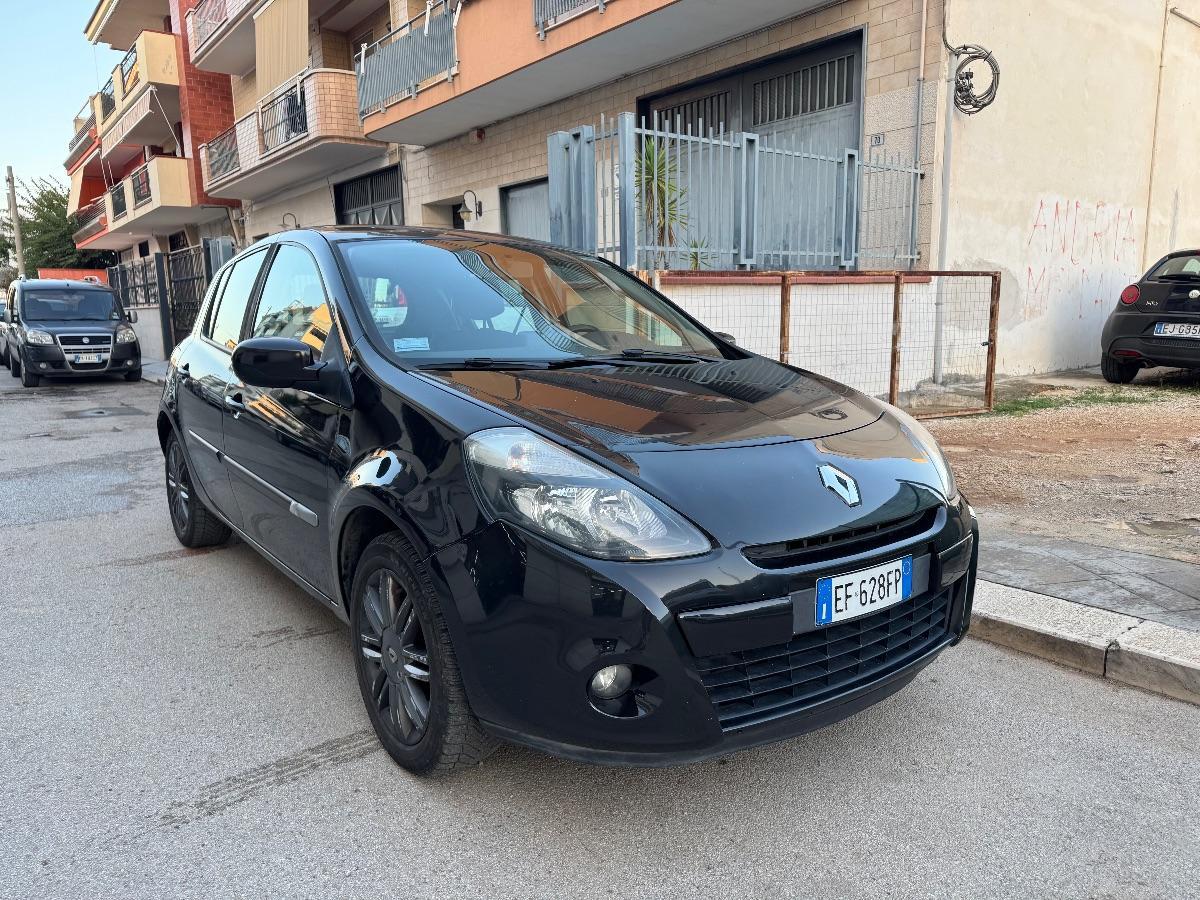 RENAULT CLIO 1.5 dCi 85 CV 5p. Luxe