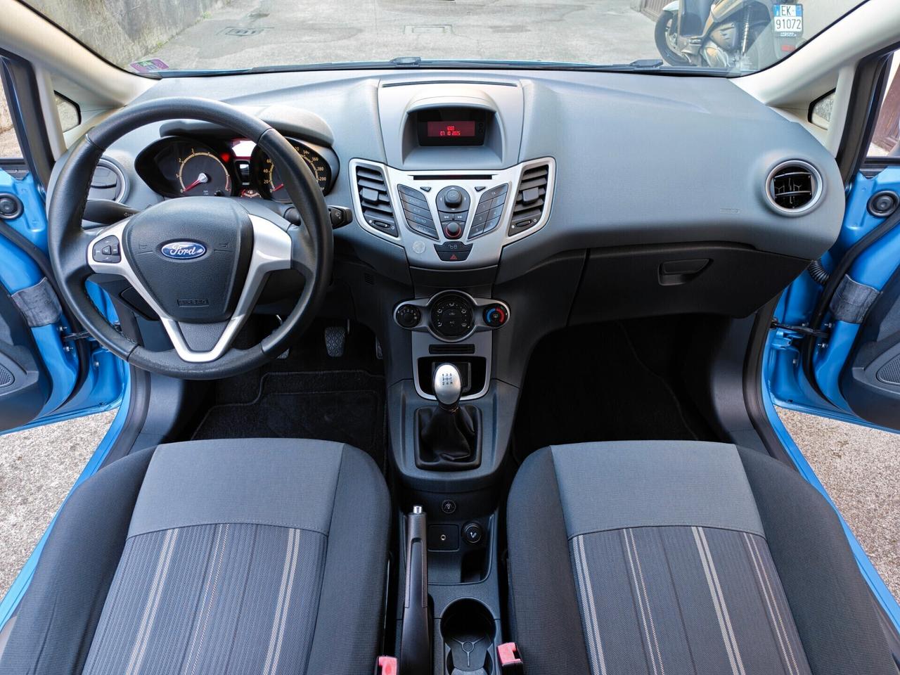 Ford Fiesta 1.4 GPL 97cv 129.000km / Neopatentati